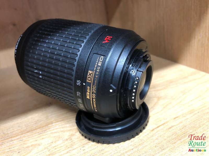 Nikon 55-200mm VR [ VIBRATION REDUCTION ] LENS