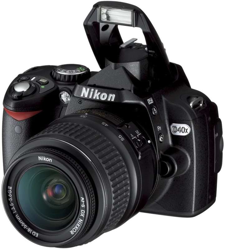 Nikon D40x 10.2MP Digital SLR Camera with 18-55mm f/3.5-5.6G ED II AF-S DX Zoom-Nikkor Lens