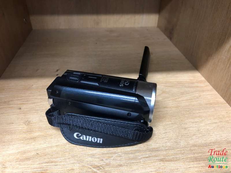 Canon Legria HF R306 Full HD Camcorder (32x Optical Zoom, Optical Image Stabilisation)