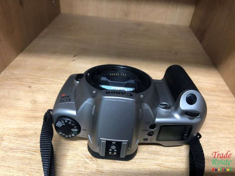 Canon EOS 3000N - SLR camera - 35mm FILM - body only