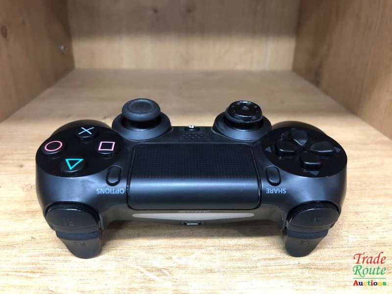 BLACK - SONY PS4 DUALSHOCK 4 Wireless Controller - for the PlayStation 4