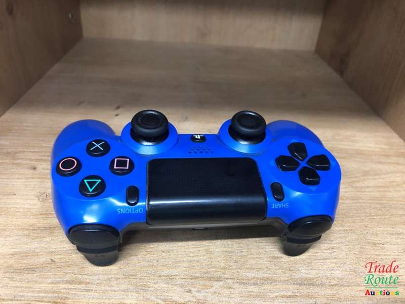 BLUE - SONY PS4 DUALSHOCK 4 Wireless Controller - for the PlayStation 4