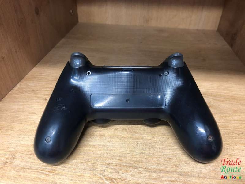 BLACK - SONY PS4 DUALSHOCK 4 Wireless Controller - for the PlayStation 4