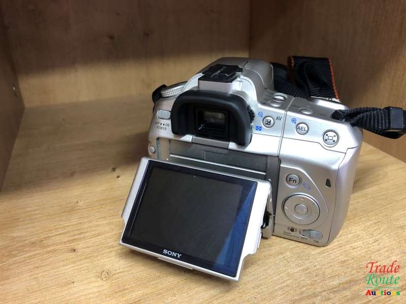 SONY ALPHA A300 DIGITAL CAMERA + 18-70 SONY LENS PROFESSIONAL CAMERA KIT
