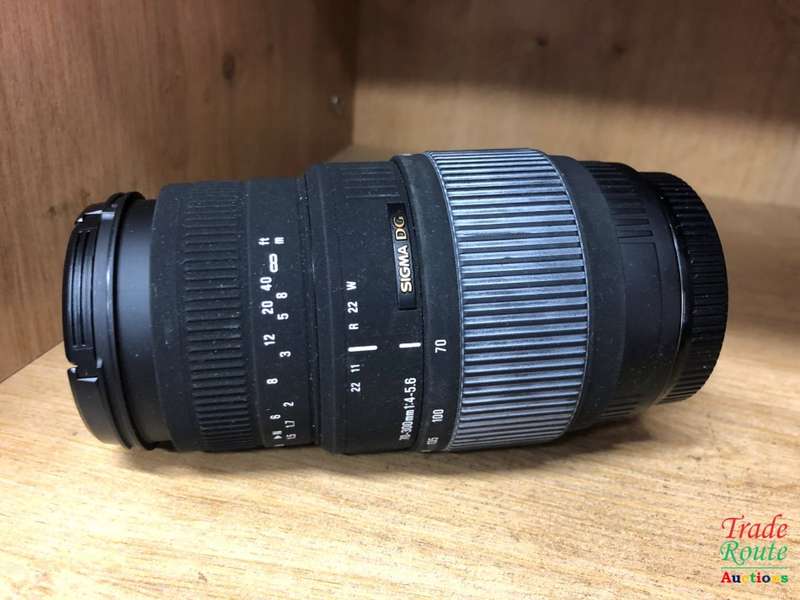 [BOXED] SIGMA DG 70-300mm Telephoto Zoom Lens for CANON AF DSLR Cameras