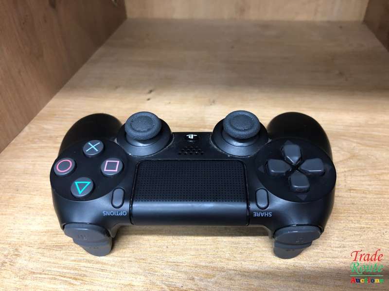 BLACK - SONY PS4 DUALSHOCK 4 Wireless Controller - for the PlayStation 4