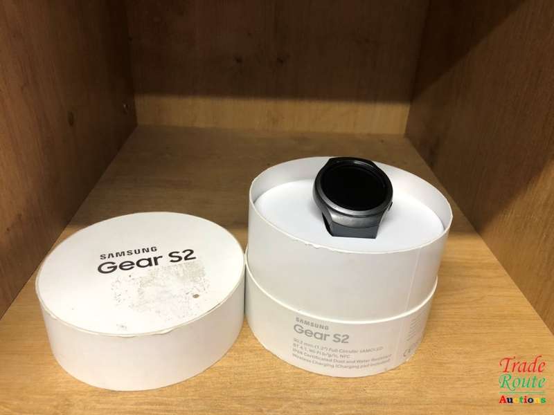Samsung Gear S2 Dark - DARK GRAY - SM-R720 Watch - IN BOX