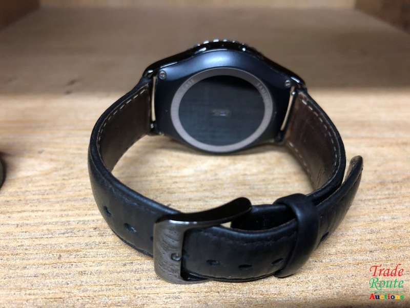 Samsung Gear S2 Smartwatch - Classic - SM -R732 - IN BOX