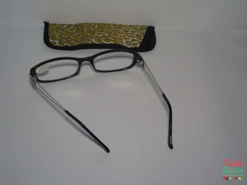 X-TRA VISION Fashion Reading Glasses - with matching case  [ +1.50 ]