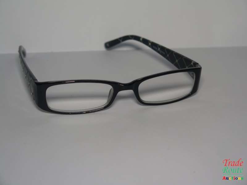 X-TRA VISION Fashion Reading Glasses - with matching case  [ +3.00 ]