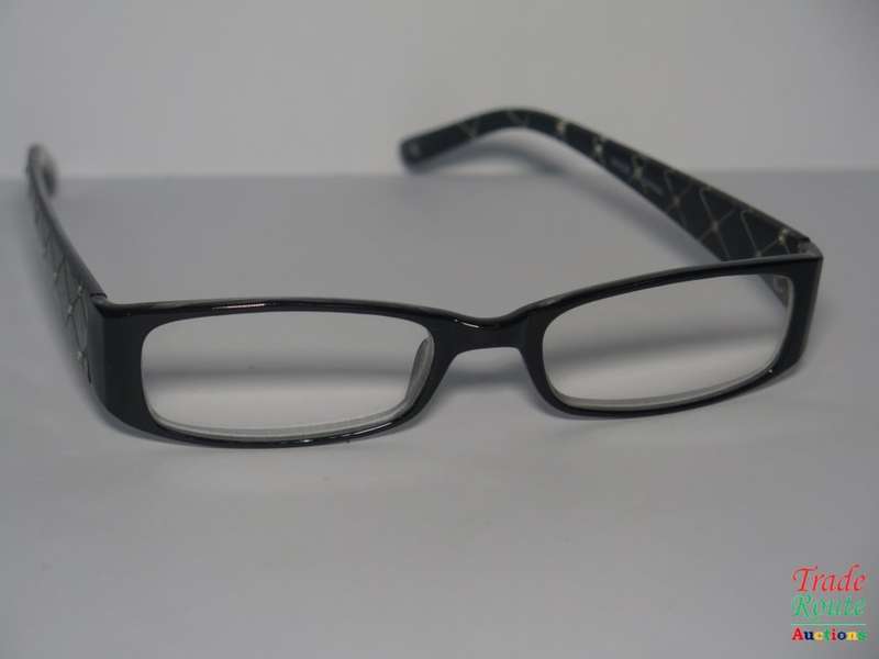 X-TRA VISION Fashion Reading Glasses - with matching case  [ +3.00 ]