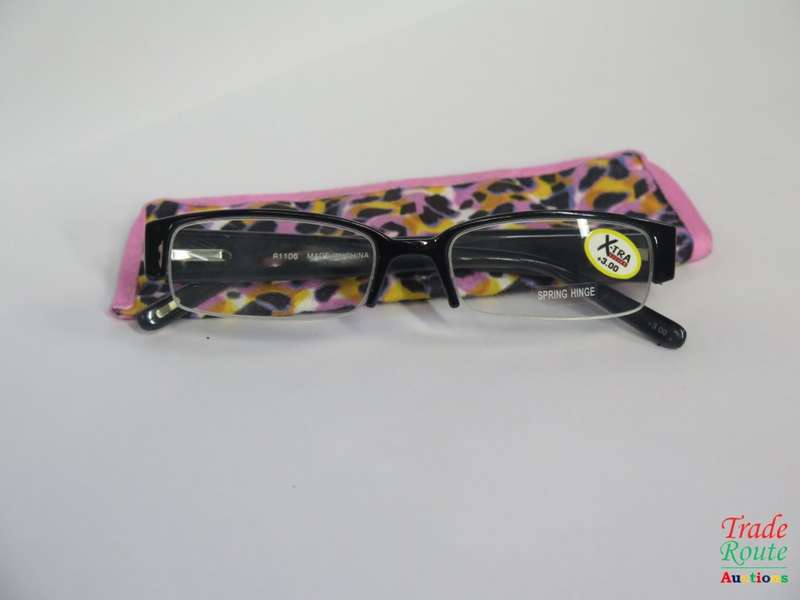 X-tra Vision Fashion Reading Glasses with Matching Case +3.00