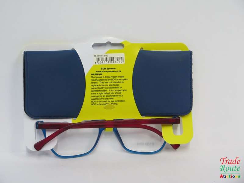 X-TRA VISION Fashion Reading Glasses - with matching case +3.00
