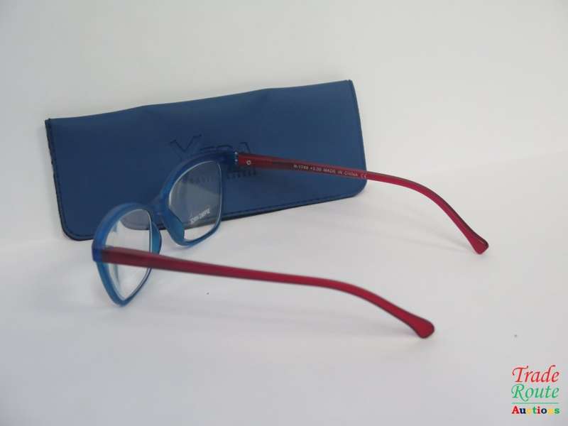 X-TRA VISION Fashion Reading Glasses - with matching case +3.00