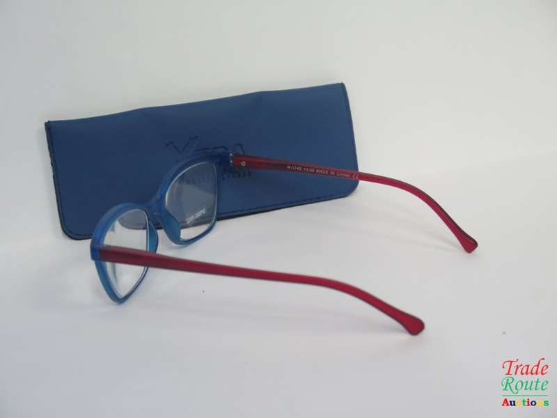 X-TRA VISION Fashion Reading Glasses - with matching case +3.00