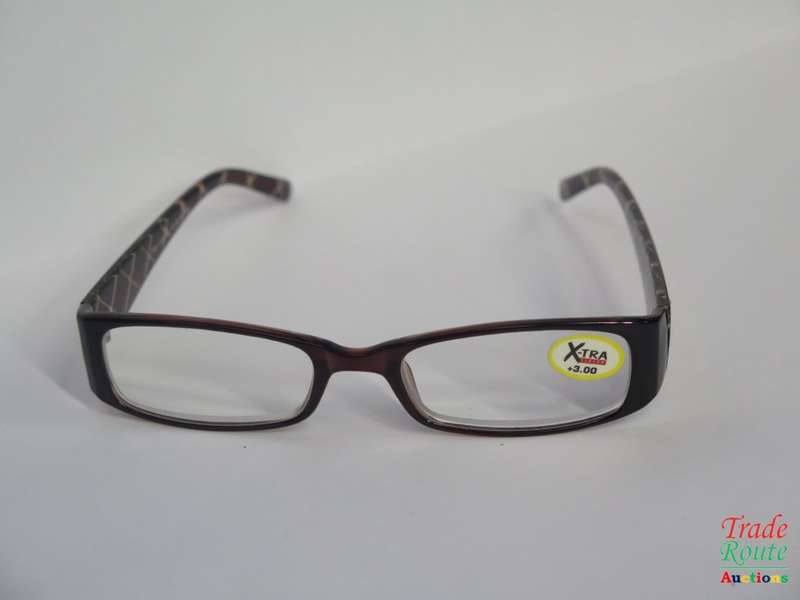 X-TRA VISION Fashion Reading Glasses - with matching case +1.00