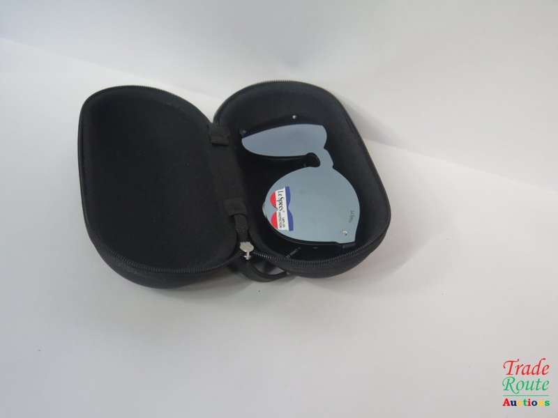 Le Specs Polarized Sunglass - with Hard Case