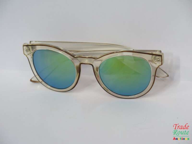 Le Specs LES - 018-157 Polarized Sunglass - with Hard Case