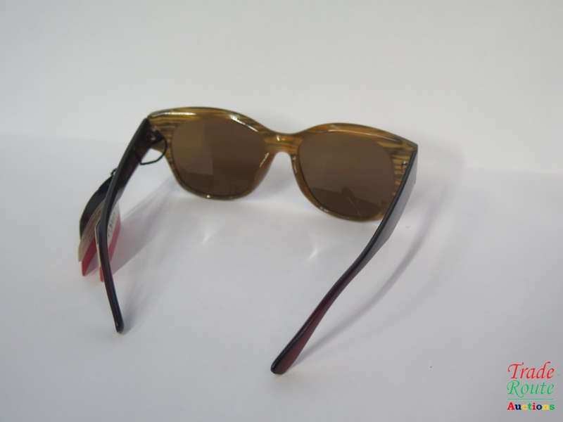 Le Specs LES-15-216 Polarized Sunglass in Hard Case