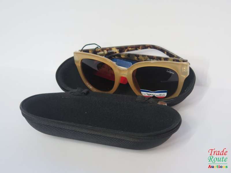 Le Specs LES-017-032  Polarized Sunglass - IN HARD CASE