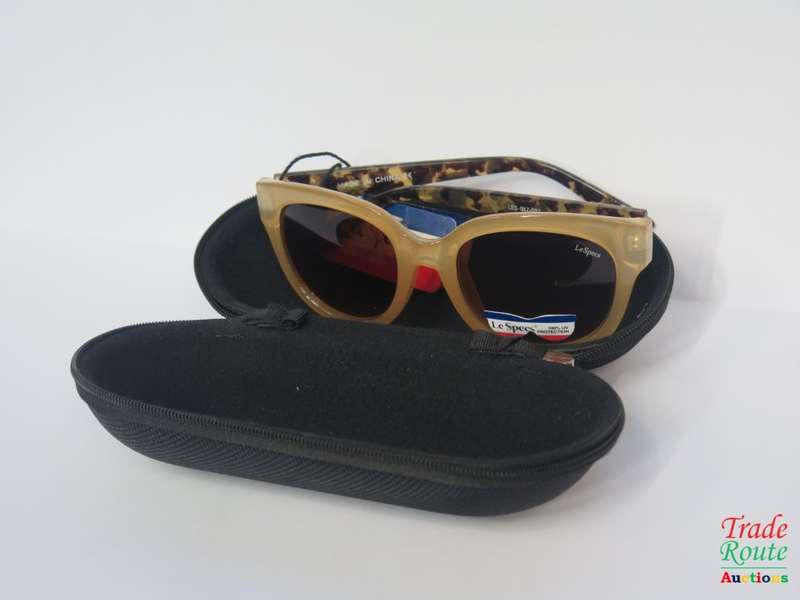 Le Specs LES-017-032  Polarized Sunglass - IN HARD CASE
