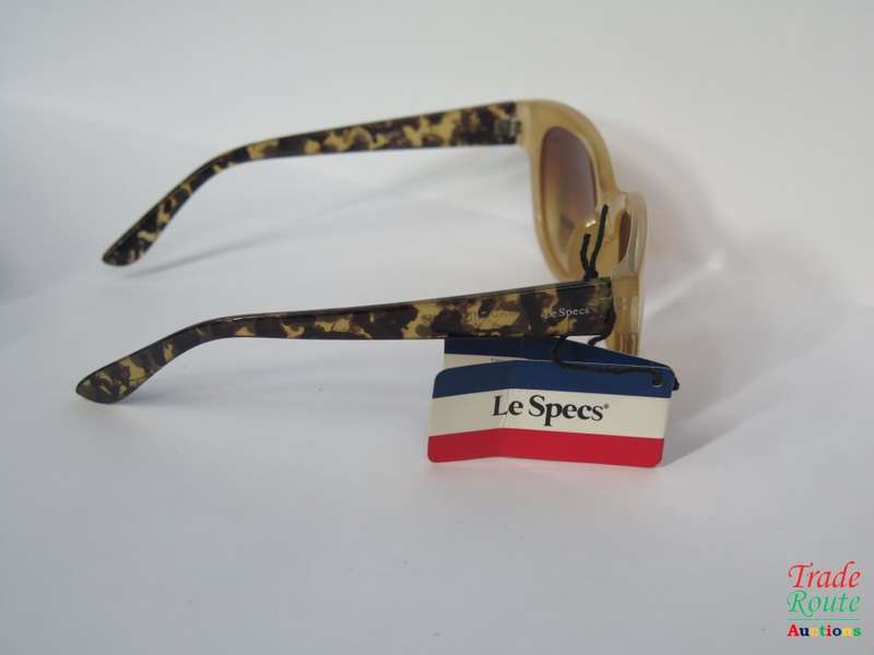 Le Specs LES-017-032  Polarized Sunglass - IN HARD CASE