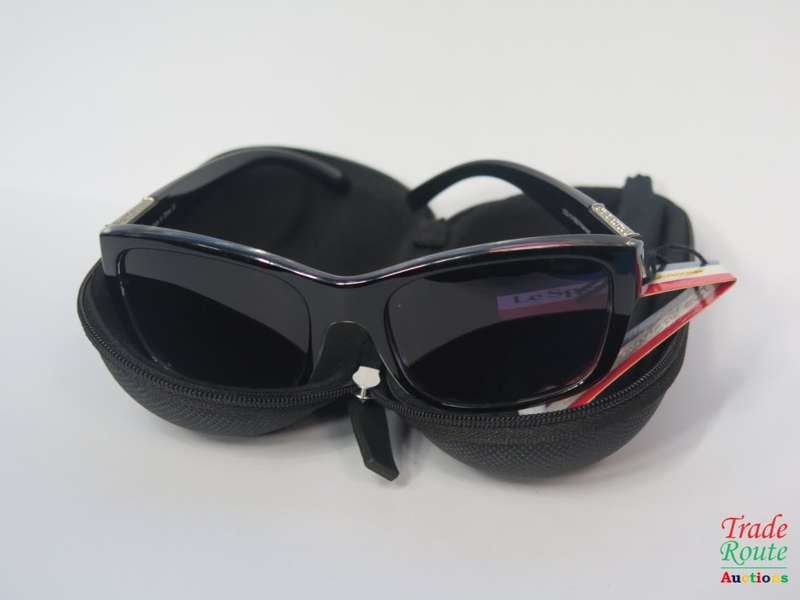 Le Specs  Polarized Sunglass - IN HARD CASE