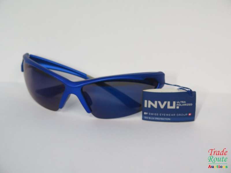 INVU ULTRAPOLARIZED men's sunglasses INVU A2607C  - IN HARD CASE