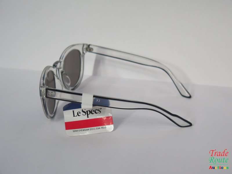 Le Specs  LES 018-159 Polarized Sunglass - with Hard Case
