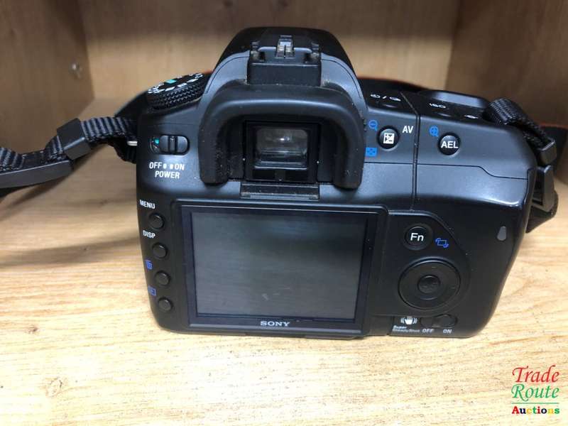 SONY ALPHA A200 DSLR PROFESSIONAL DIGITAL CAMERA + 18-70 SONY LENS KIT