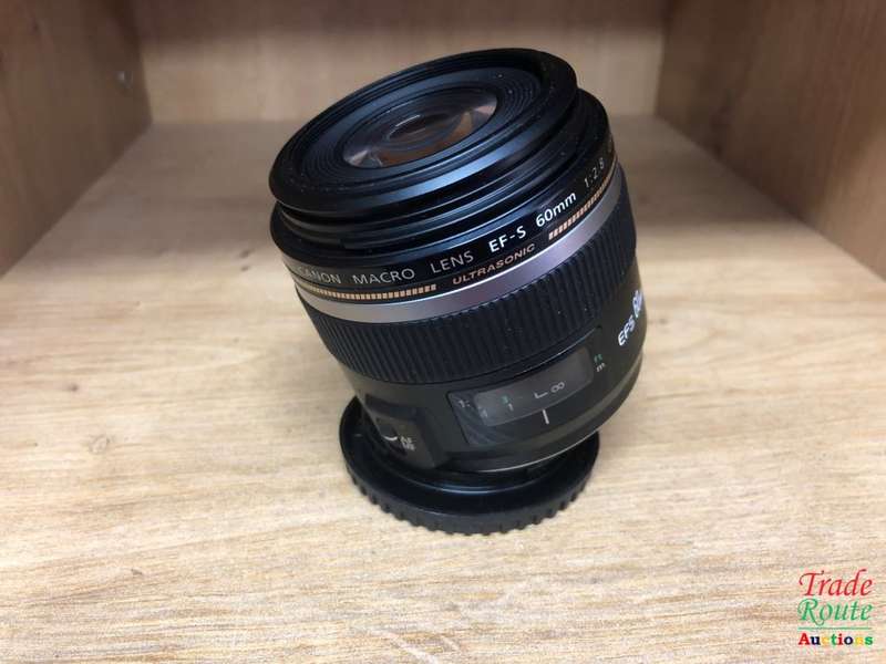 Canon EF-S 60mm f/2.8 USM Lens for Canon DSLR CAMERAS