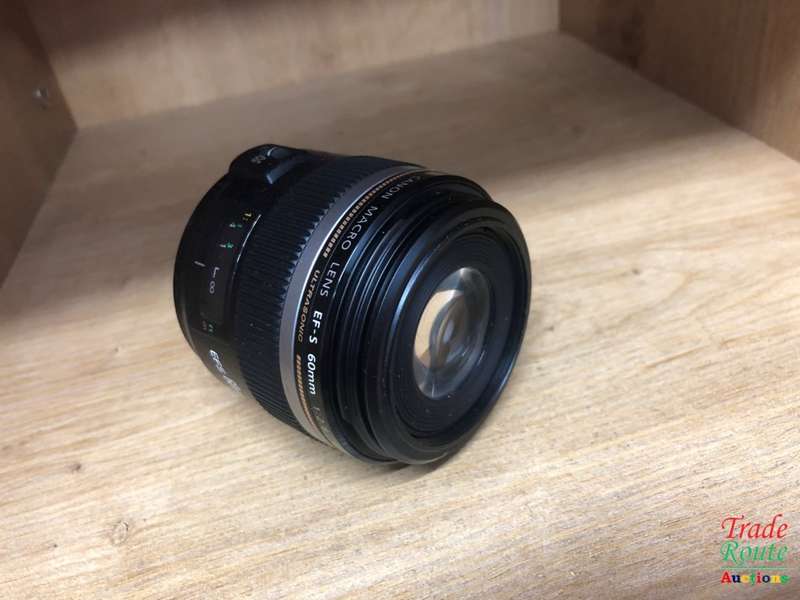 Canon EF-S 60mm f/2.8 USM Lens for Canon DSLR CAMERAS