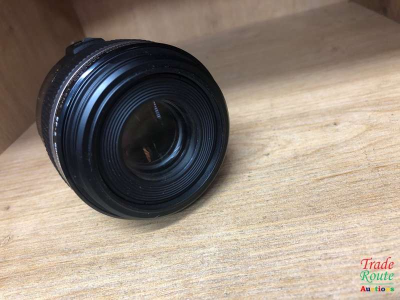 Canon EF-S 60mm f/2.8 USM Lens for Canon DSLR CAMERAS