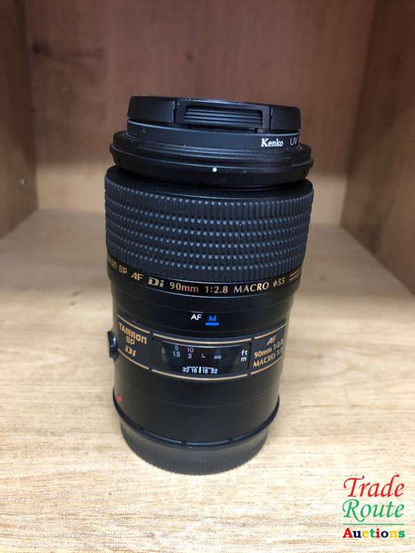 Tamron 272E Di SP 90mm f/2.8 Macro 1:1 AF Di Lens for CANON DSLR Cameras