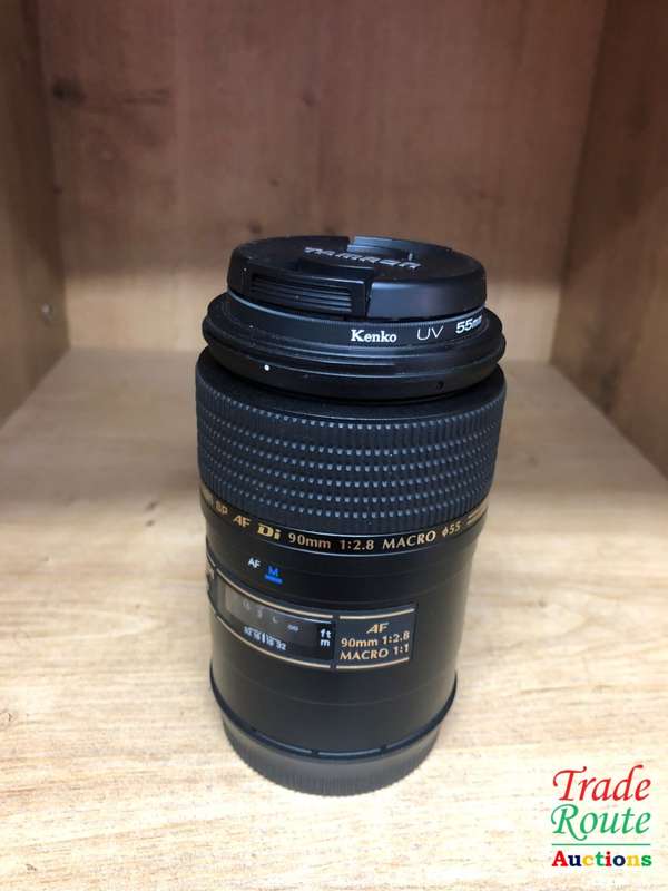 Tamron 272E Di SP 90mm f/2.8 Macro 1:1 AF Di Lens for CANON DSLR Cameras