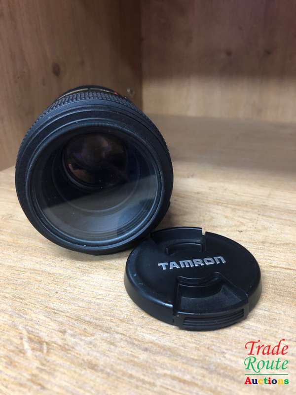 Tamron 272E Di SP 90mm f/2.8 Macro 1:1 AF Di Lens for CANON DSLR Cameras