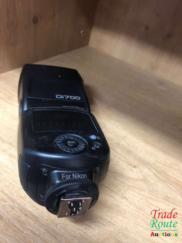Nissin Di700 Air Flash for Nikon Cameras