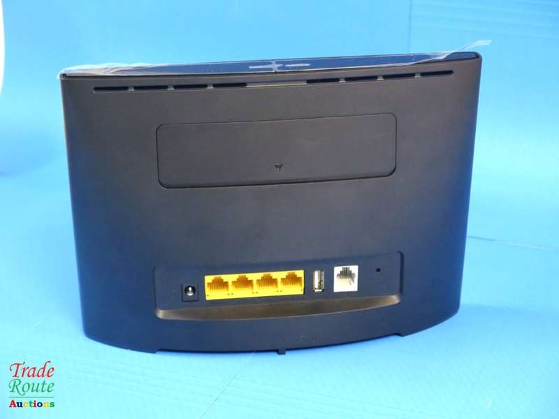 Huawei B525 4G LTE WiFi Modem Wireless Router (uses SIM card) [BOXED]