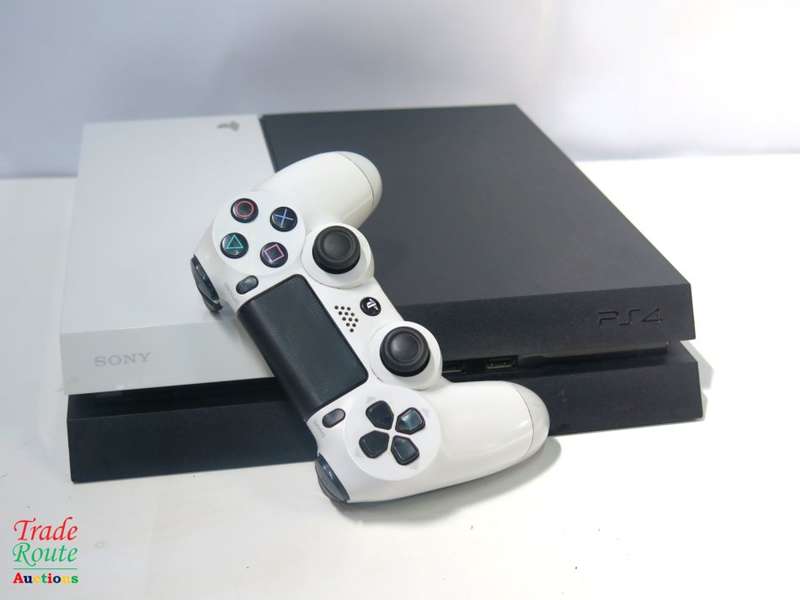 Sony PS4 PlayStation 4 console 1TB EDITION CUH-1116B - [BLACK/WHITE]  *** SONY PS4 ***