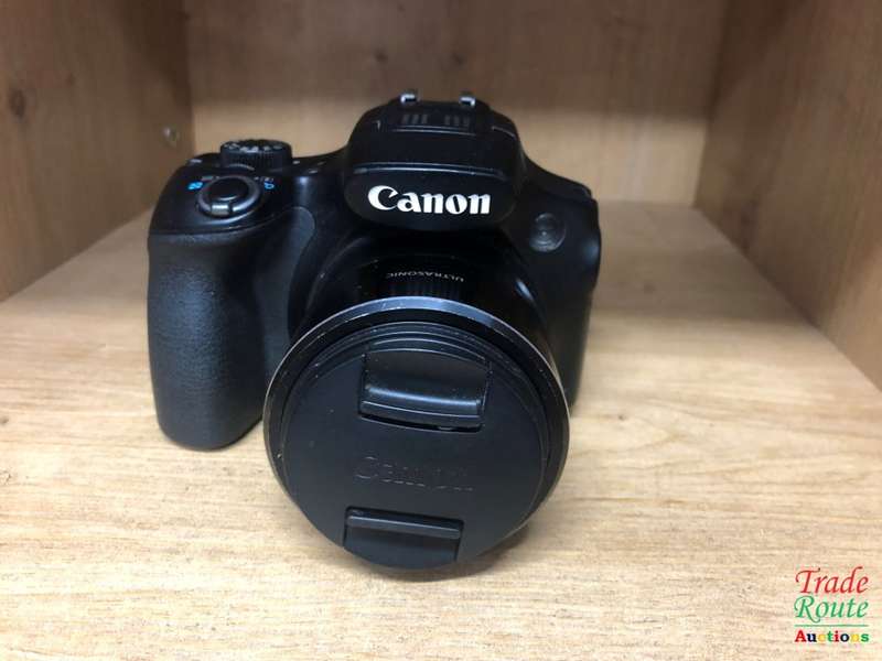 Canon Powershot SX60 HS 16.1MP Digital Camera 65x Optical Zoom Lens 3-inch LCD Tilt Screen (Black)