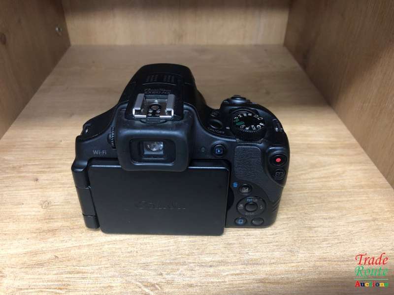 Canon Powershot SX60 HS 16.1MP Digital Camera 65x Optical Zoom Lens 3-inch LCD Tilt Screen (Black)