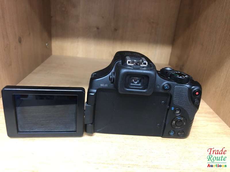 Canon Powershot SX60 HS 16.1MP Digital Camera 65x Optical Zoom Lens 3-inch LCD Tilt Screen (Black)