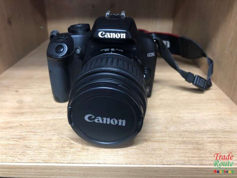 Canon EOS 1000D Digital SLR camera plus Canon 18-55mm Lens Professional KIT