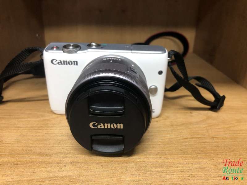 Canon EOS M10 Mirrorless Camera Kit with EF-M 15-45mm Image Stabilization STM Lens Kit (White)