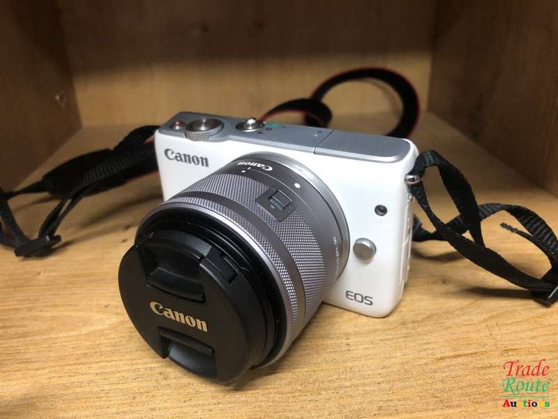 Canon EOS M10 Mirrorless Camera Kit with EF-M 15-45mm Image Stabilization STM Lens Kit (White)