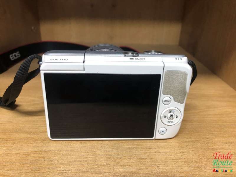 Canon EOS M10 Mirrorless Camera Kit with EF-M 15-45mm Image Stabilization STM Lens Kit (White)