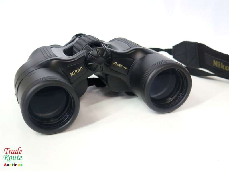 NIKON ACTION BINOCULARS 8x40 8.2°
