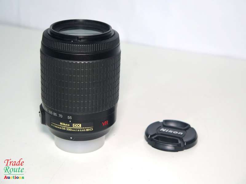 Nikon AF-S NIKKOR 55-200mm VR [ VIBRATION REDUCTION ] LENS