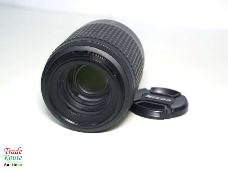 Nikon AF-S NIKKOR 55-200mm VR [ VIBRATION REDUCTION ] LENS