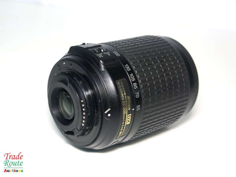 Nikon AF-S NIKKOR 55-200mm VR [ VIBRATION REDUCTION ] LENS